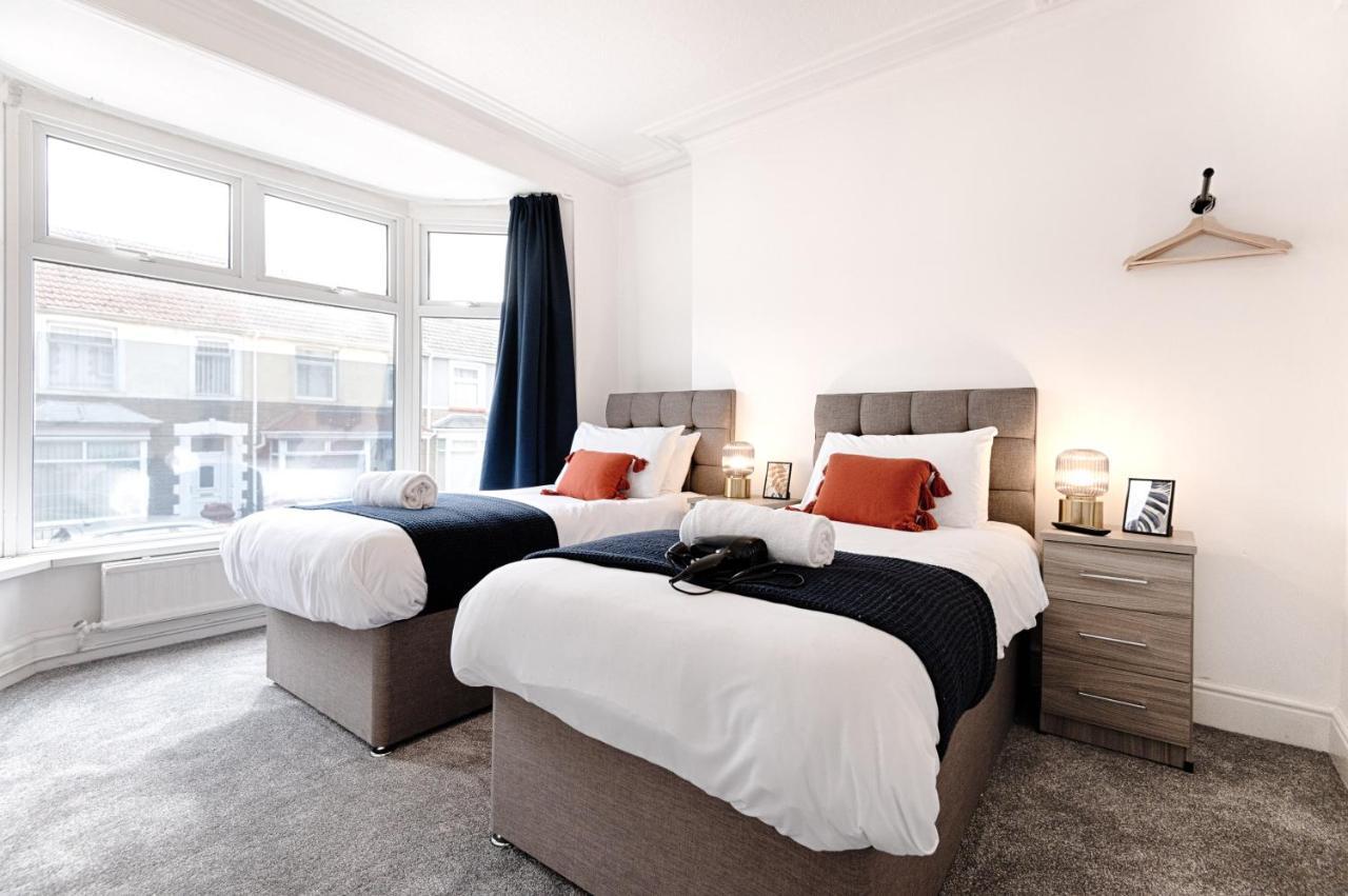 Make This Your Base! Tv In Every Bedroom! Merthyr Tydfil Extérieur photo